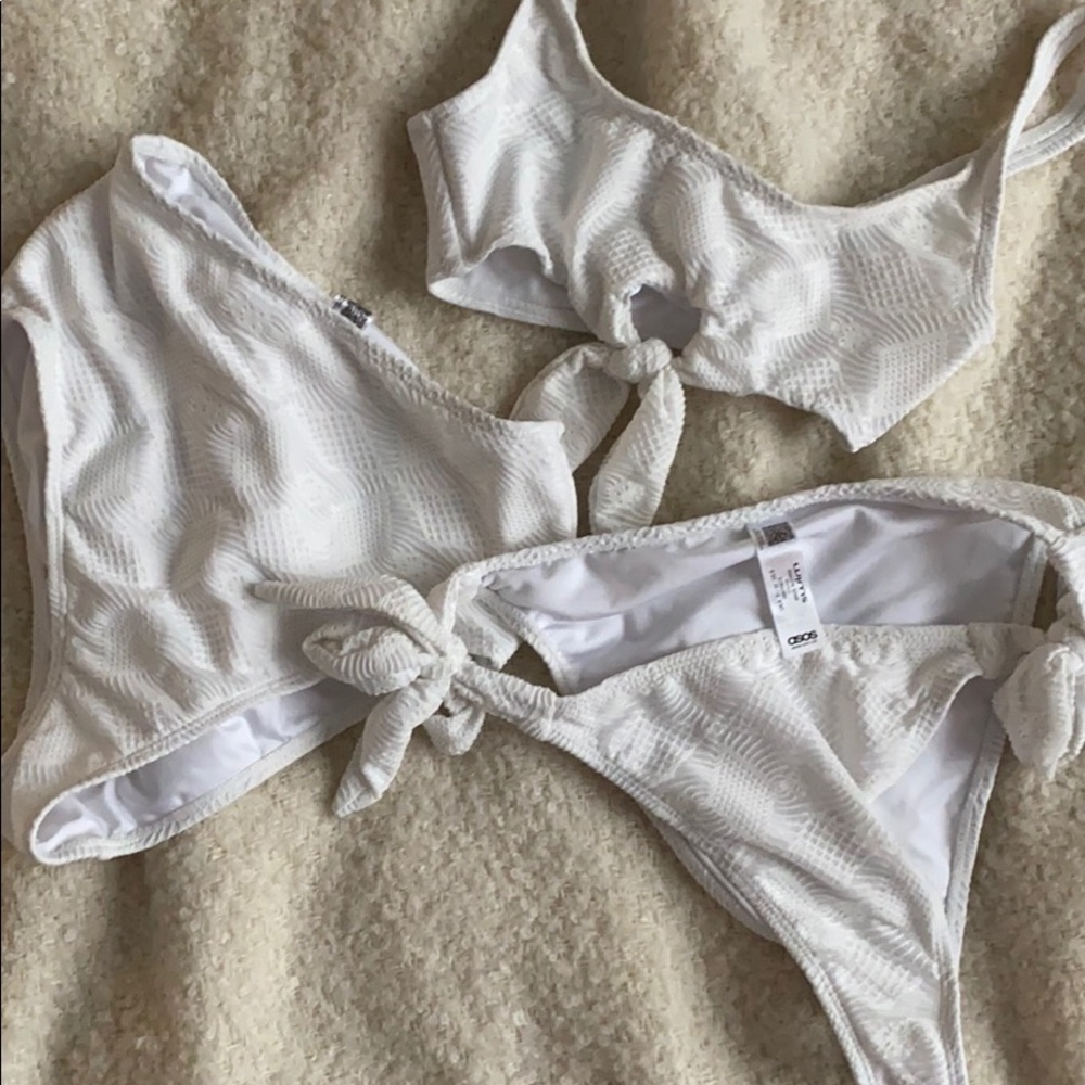 ASOS WHITE LACE LIKE BIKINI SET